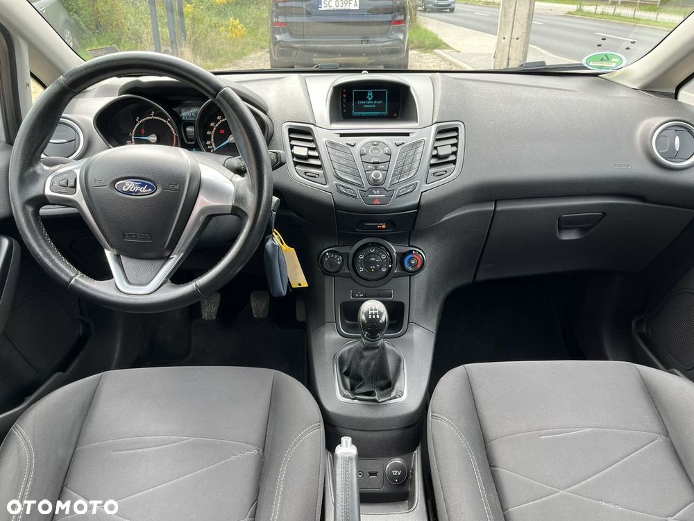 Ford Fiesta - 12