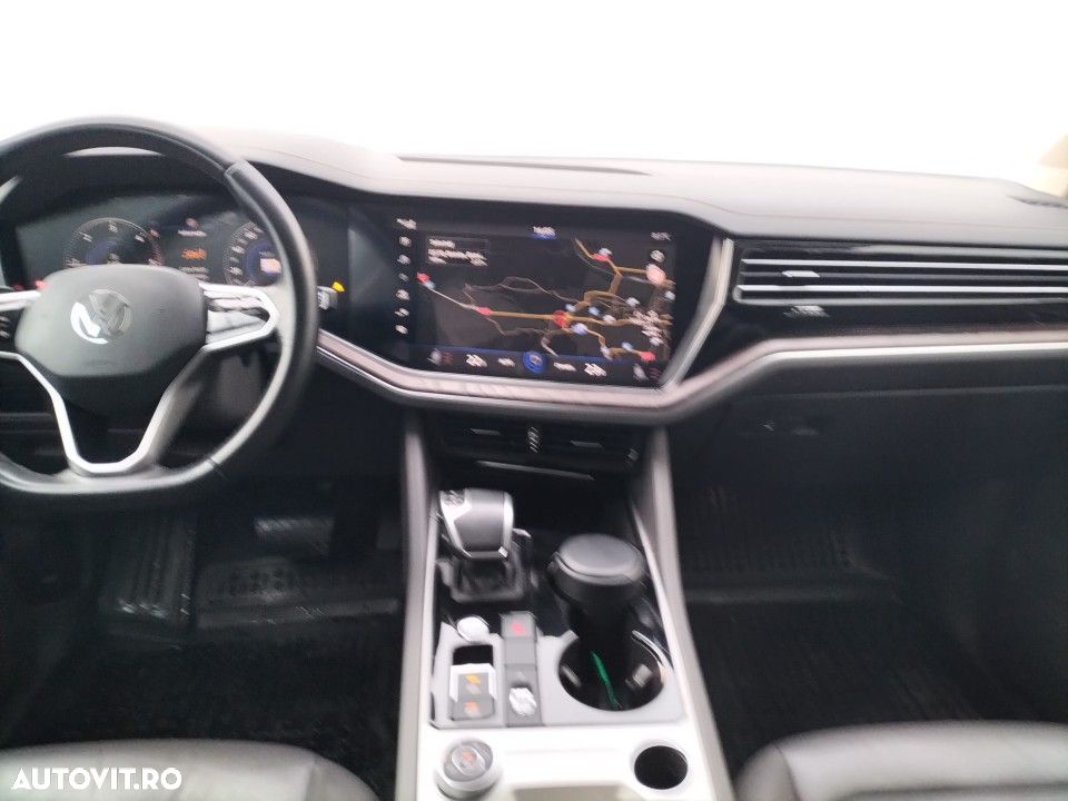 Volkswagen Touareg - 10