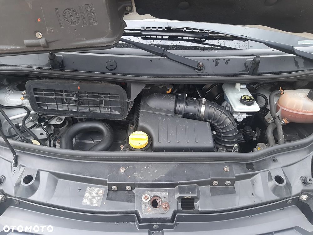 Opel Vivaro - 14
