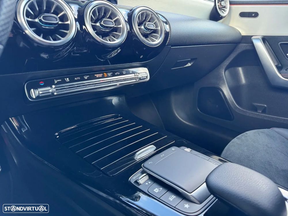 Mercedes-Benz CLA 250 - 11