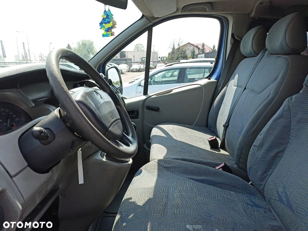 Renault Trafic - 9