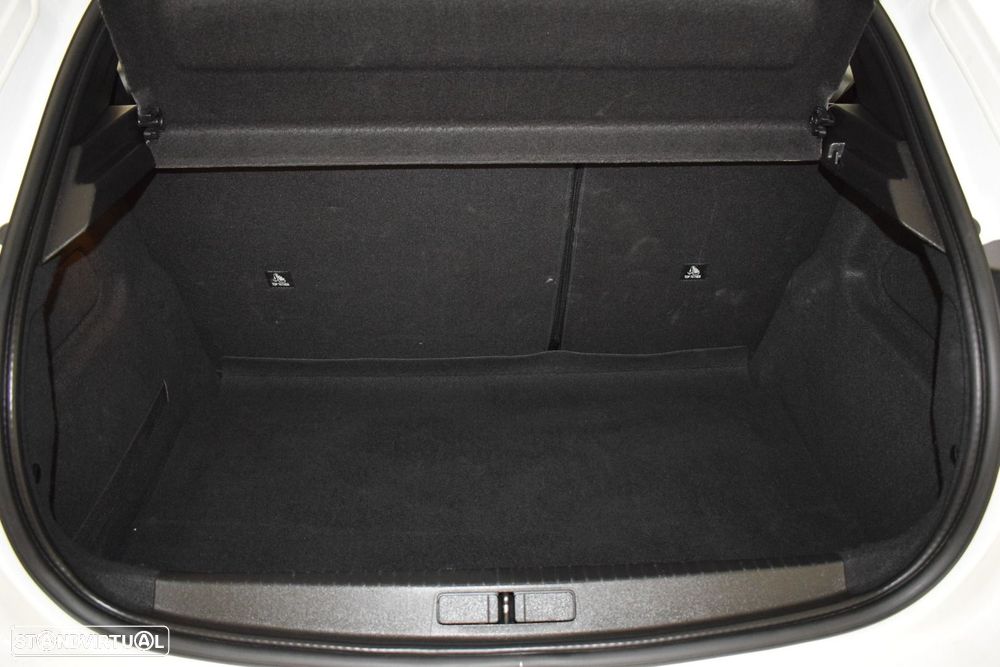 Peugeot 208 1.2 PureTech Active Pack - 21