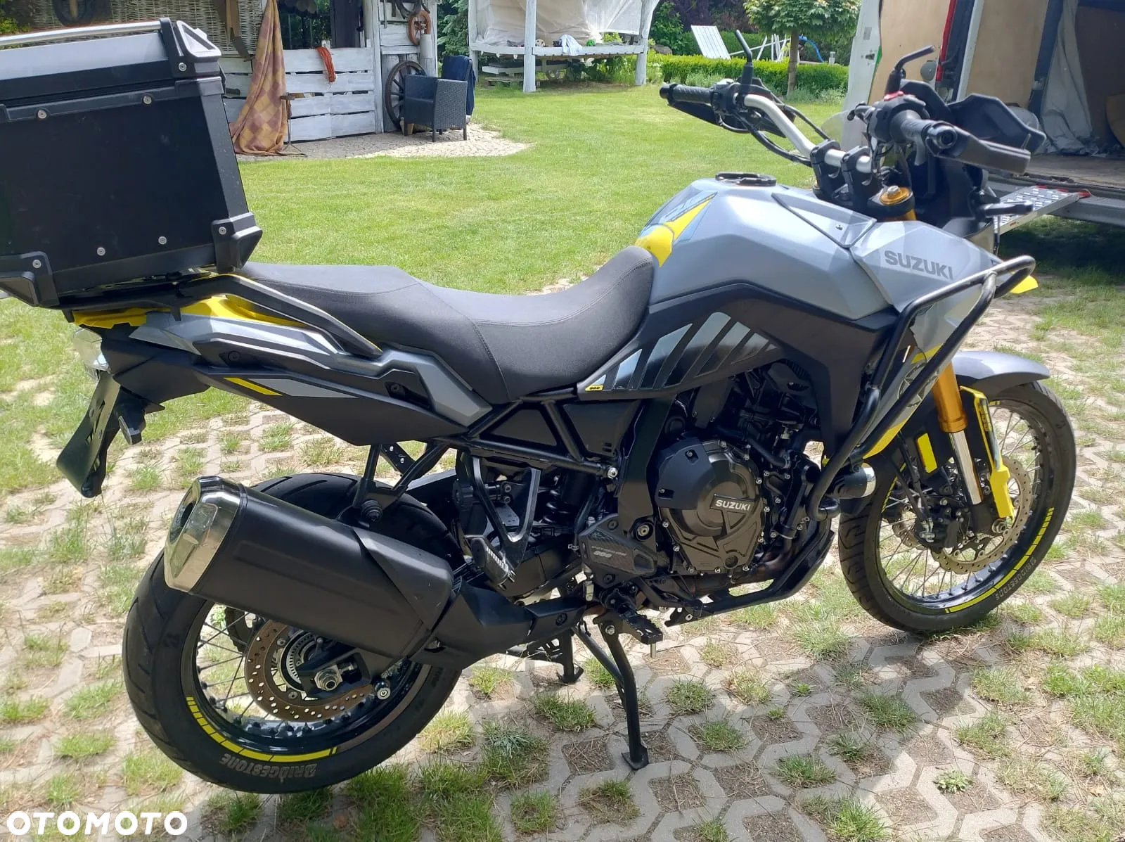 Suzuki DL - 4