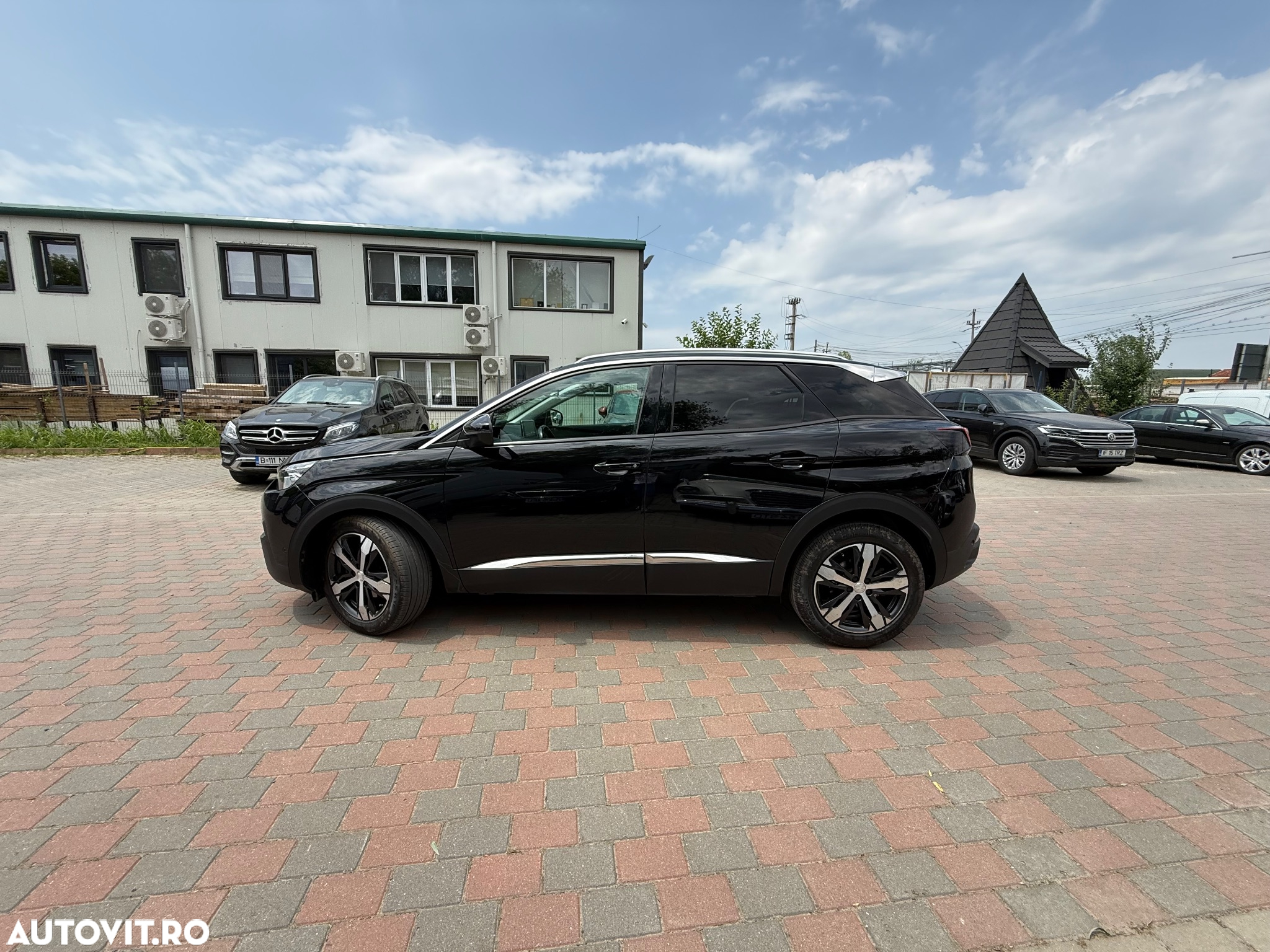 Peugeot 3008 1.5 BlueHDI S&S EAT8 Allure - 8