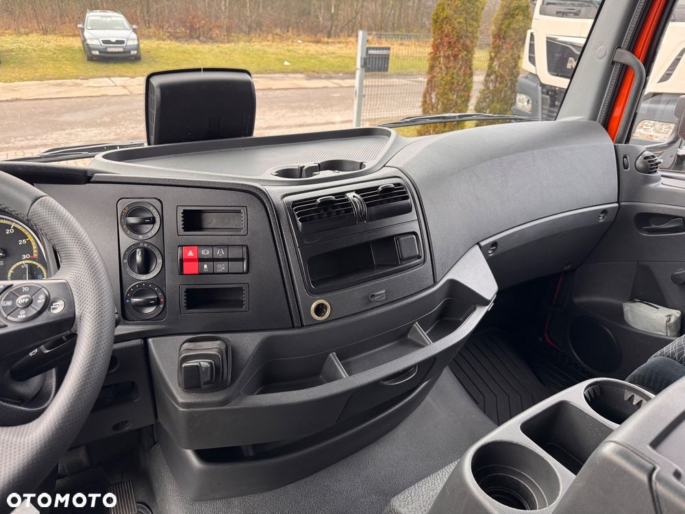 Mercedes-Benz ATEGO - 26
