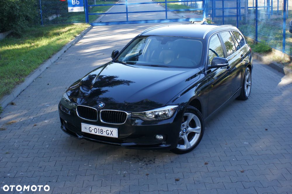 BMW Seria 3 318d Touring Modern Line - 15