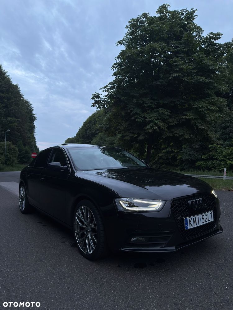 Audi A4 Limousine - 8