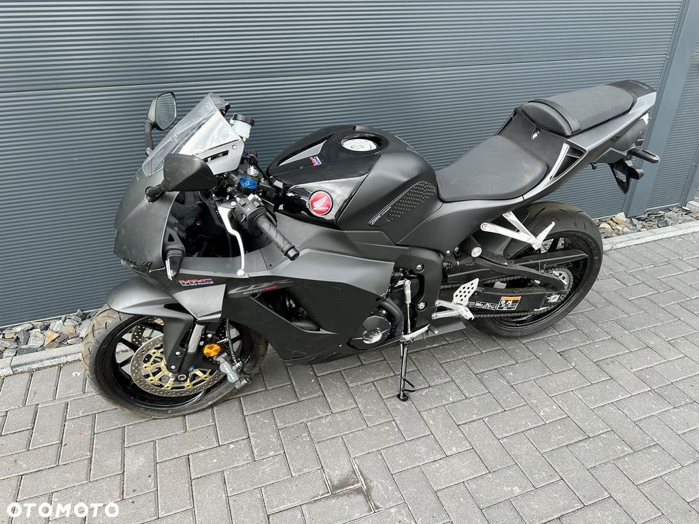 Honda CBR - 1