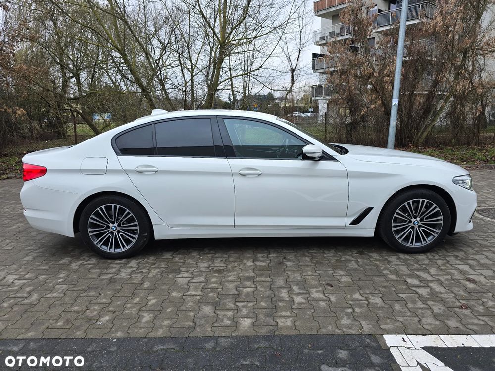 BMW Seria 5 ver-530e-iperformance-luxury-line-sport - 3