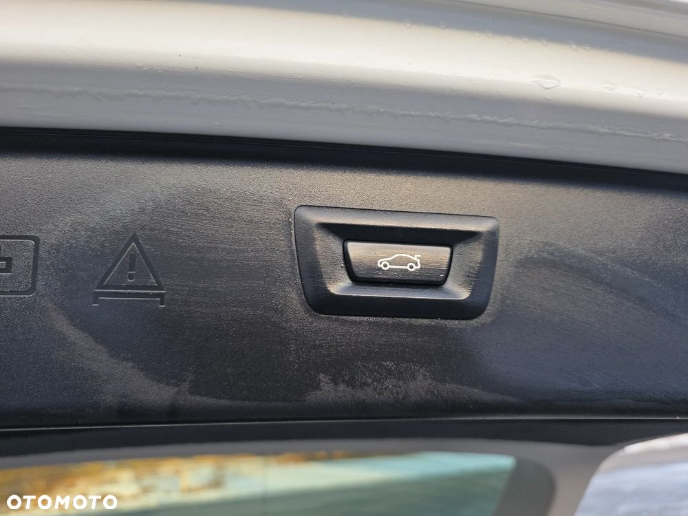 BMW Seria 5 520d Sport-Aut - 13