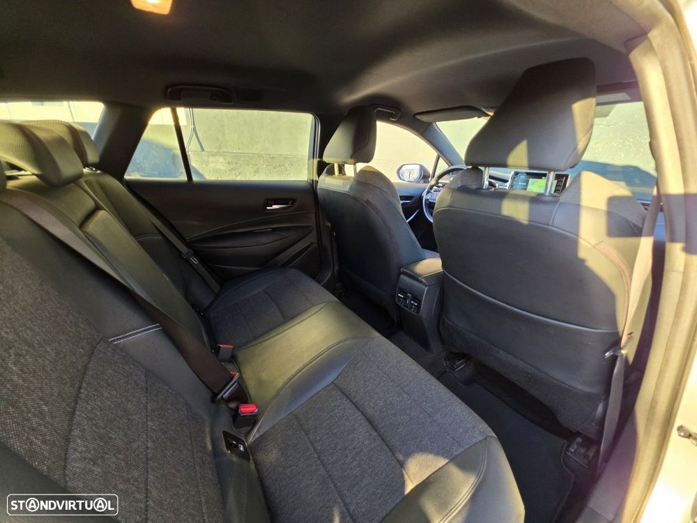 Toyota Corolla Touring Sports 1.8 Hybrid Comfort+P.Sport - 9