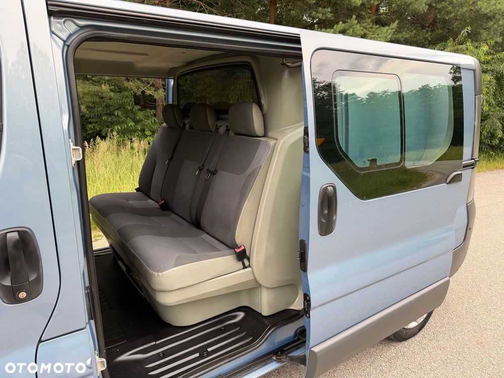 Opel Vivaro - 18