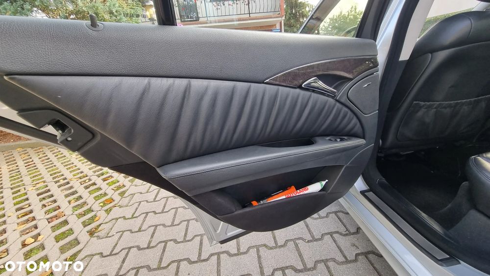 Mercedes-Benz Klasa E 320 CDI Avantgarde - 21