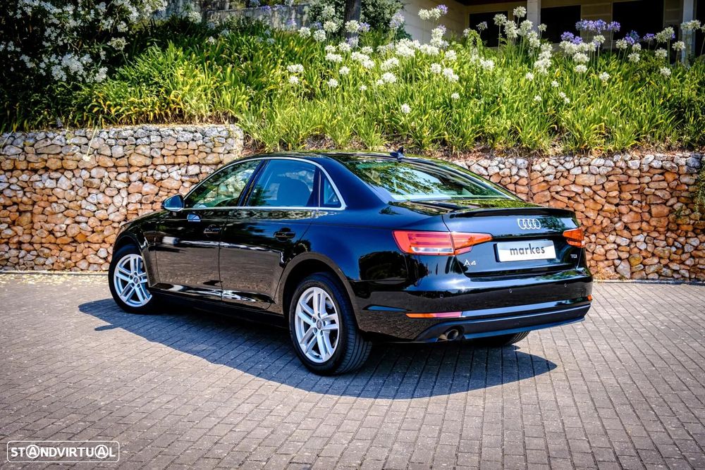 Audi A4 35 TDI Design S tronic - 25