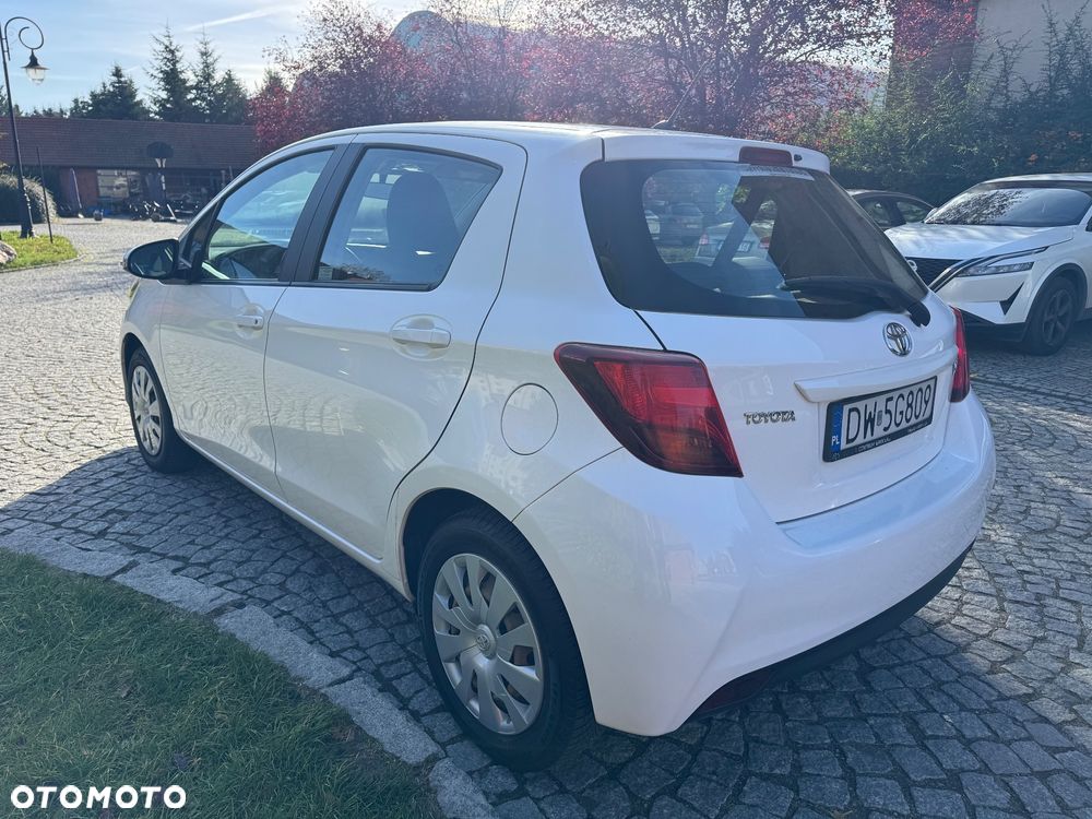 Toyota Yaris 1.33 Active EU6 - 8