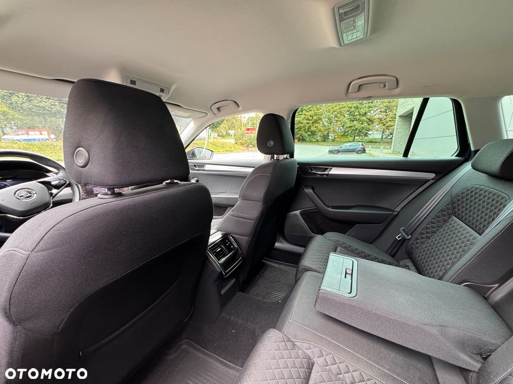 Skoda Superb 1.5 TSI Ambition DSG - 18