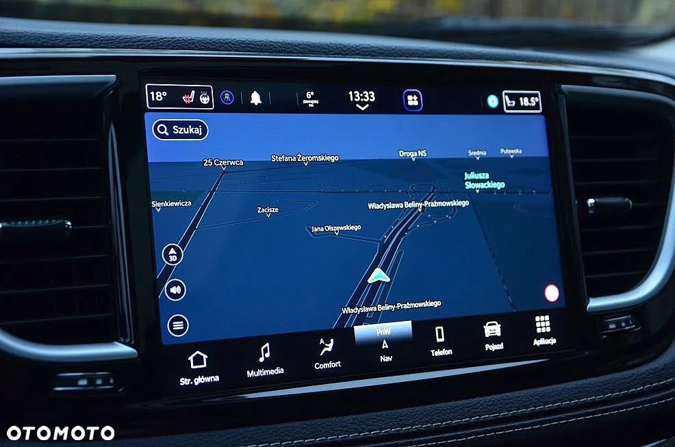 Chrysler Pacifica - 26