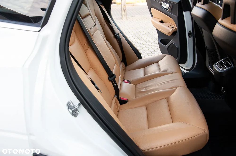 Volvo XC 60 D4 AWD Inscription - 12