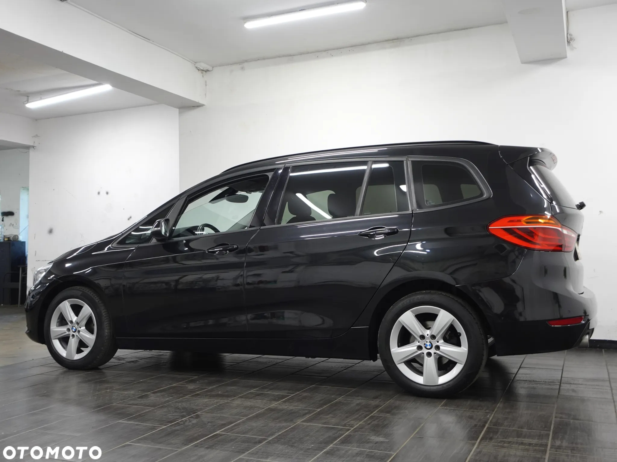 BMW Seria 2 218d Gran Tourer Advantage - 6