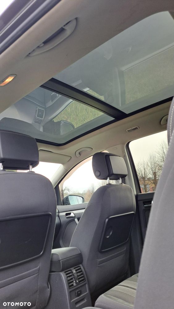 Volkswagen Touran 1.6 TDI DPF MATCH - 6