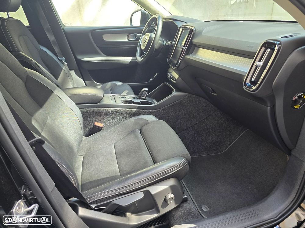 Volvo XC 40 2.0 D3 Momentum Plus Geartronic - 21