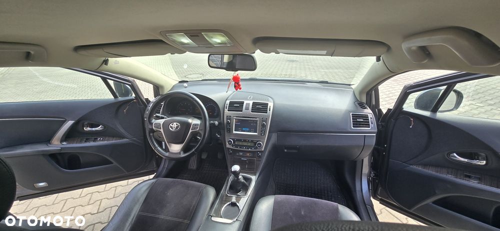 Toyota Avensis - 7
