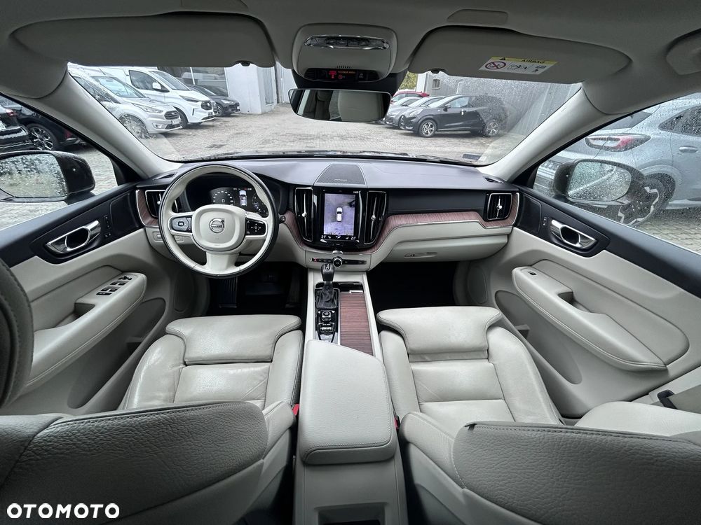 Volvo XC 60 T5 AWD Inscription - 26