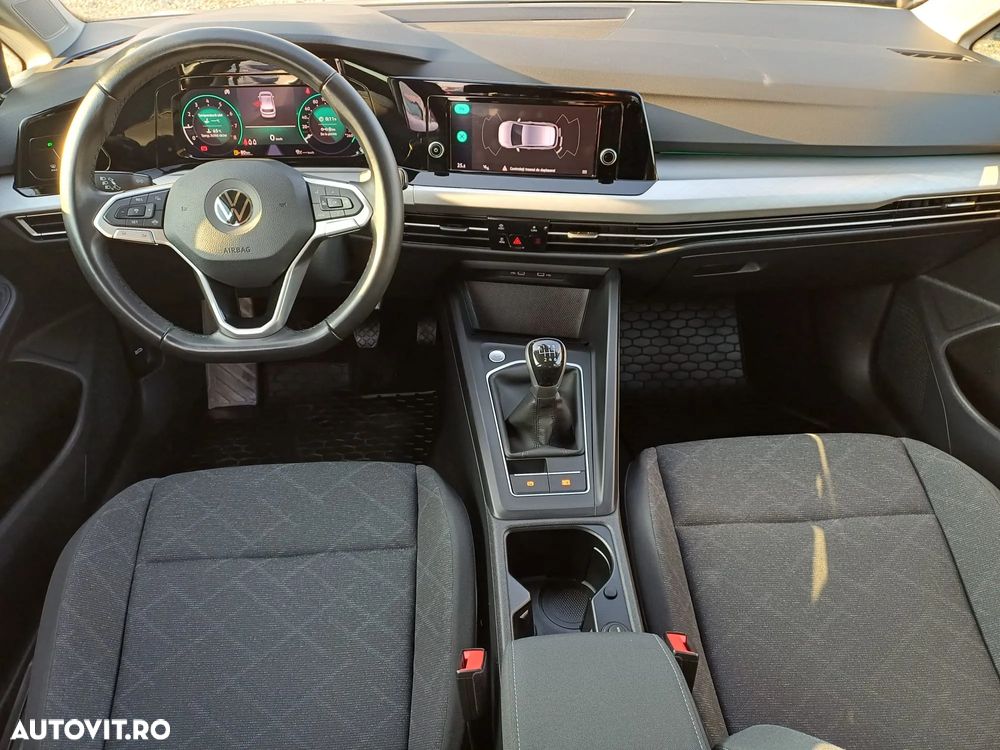 Volkswagen Golf 1.5 TSI ACT Life - 11