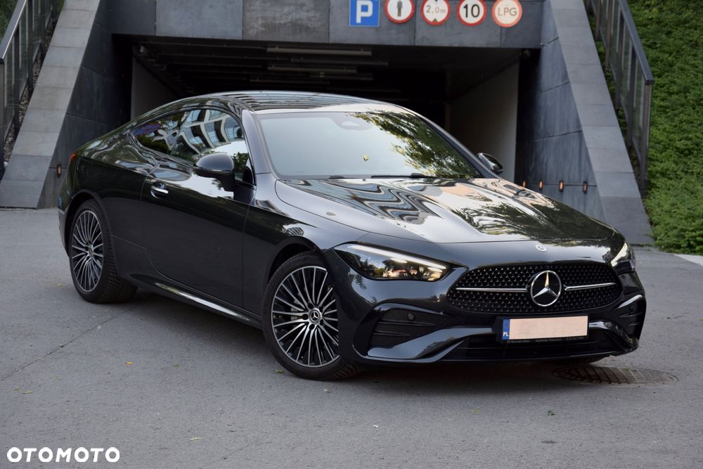 Mercedes-Benz CLE 300 mHEV 4-Matic AMG Line - 6