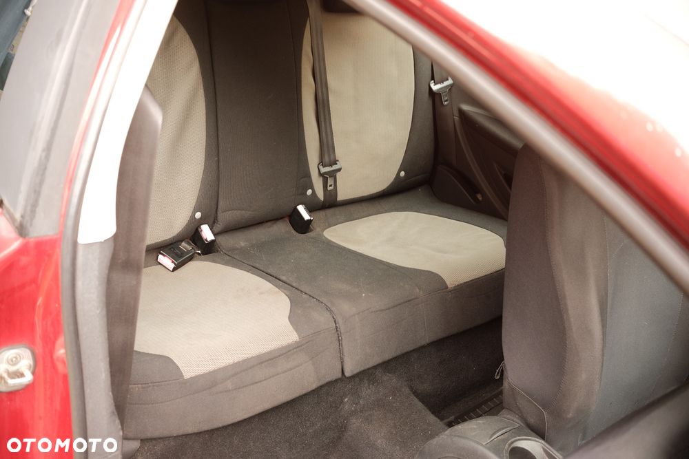 Citroën C4 HDi 90 FAP VTR - 19