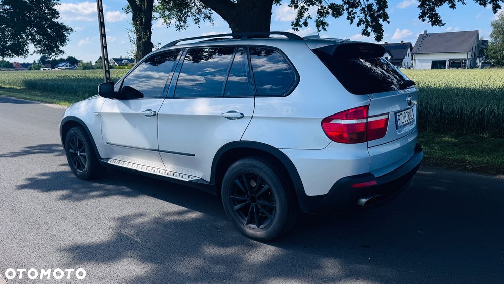 BMW X5 4.8i xDrive - 2