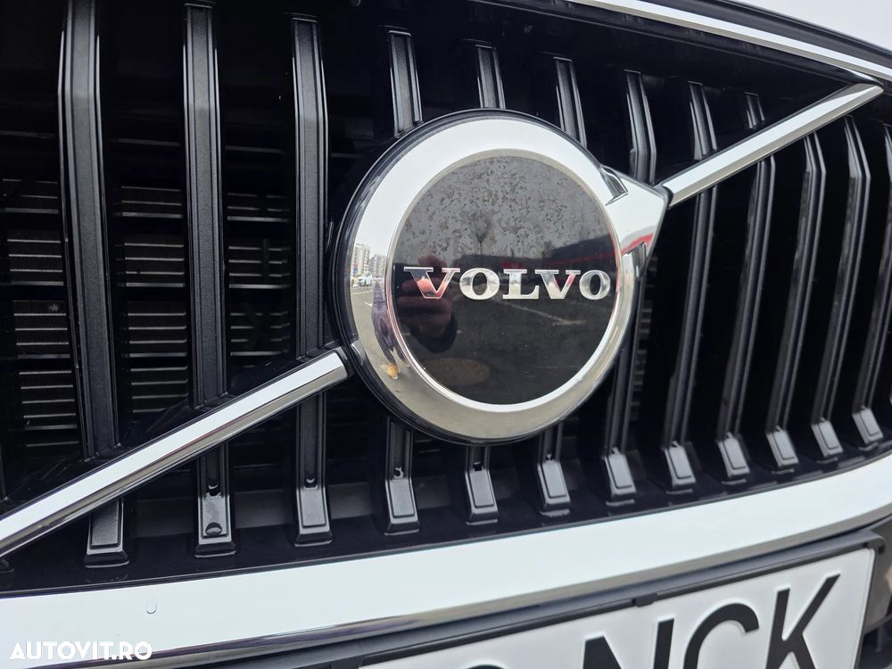 Volvo XC 60 B4 D AWD Core - 9