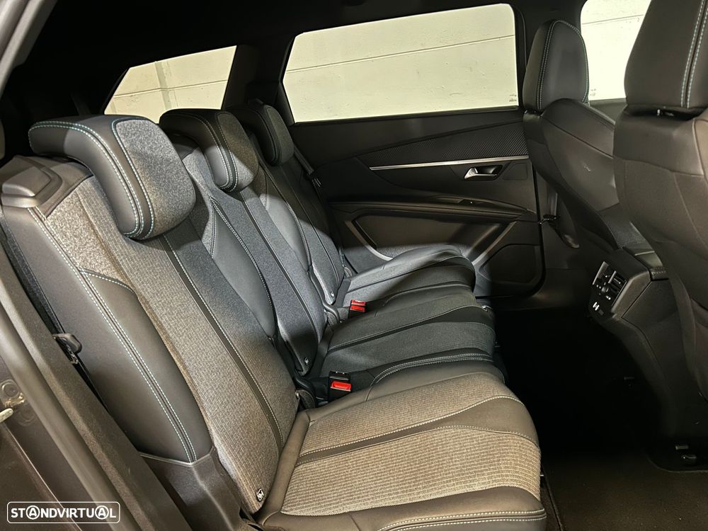 Peugeot 5008 1.5 BlueHDi Allure EAT8 - 17