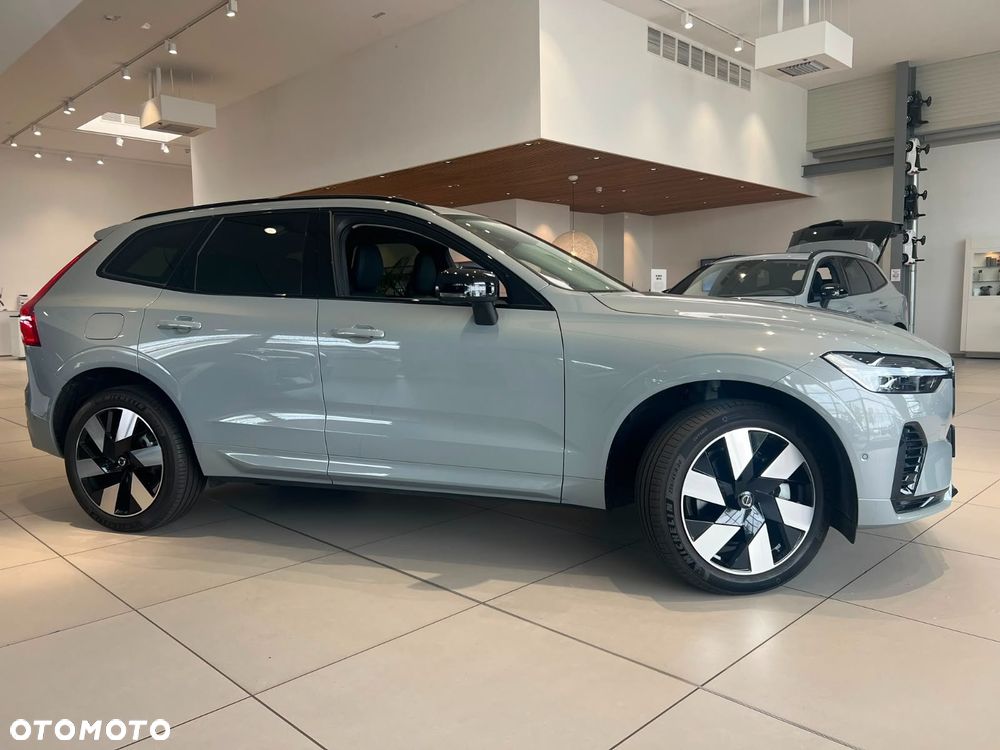 Volvo XC 60 T8 Plug-In Hybrid AWD Ultimate Dark - 16