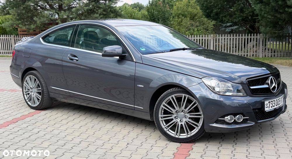 Mercedes-Benz Klasa C 250 CGI BlueEff - 12