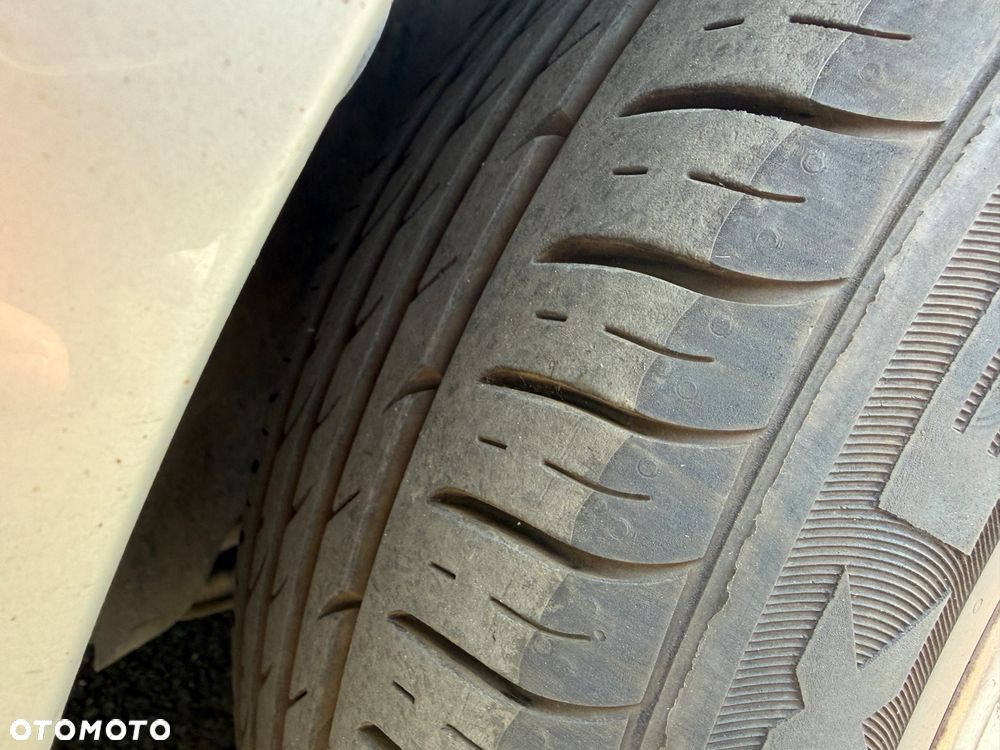 Ford Mondeo 1.8 SCi Ghia - 17