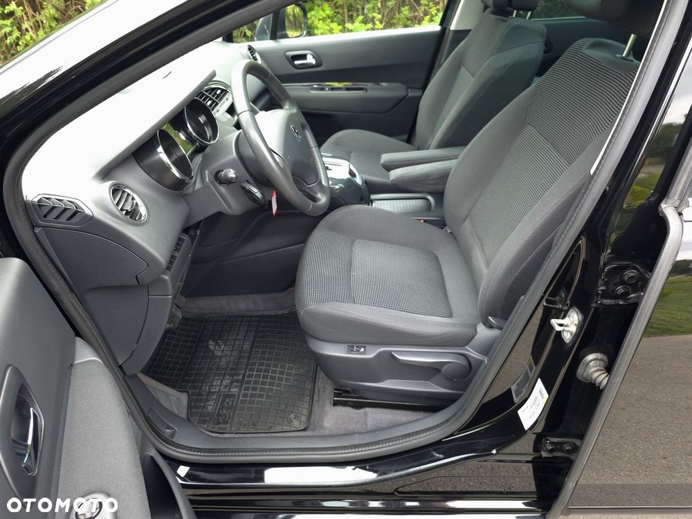 Peugeot 5008 - 9