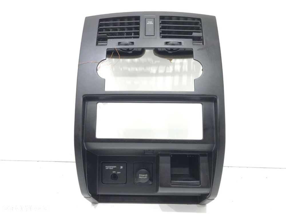 KRATKA NAWIEWU PRZÓD  DODGE DAKOTA 2003 - 2022 3.7 157 kW [213 KM] benzyna 2003 - 2022 - 1