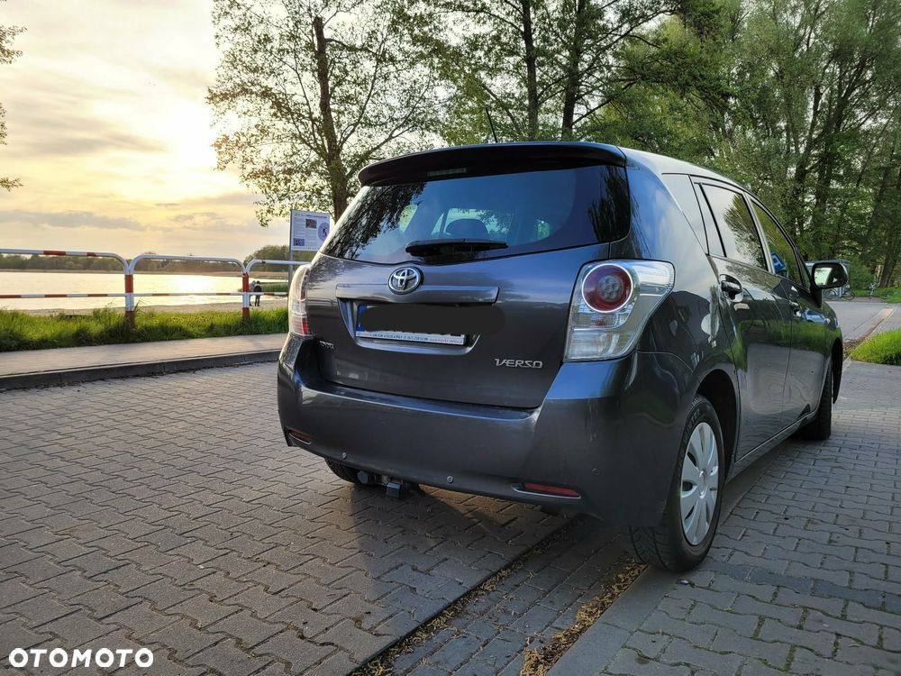 Toyota Verso 1.8 Premium MS - 8