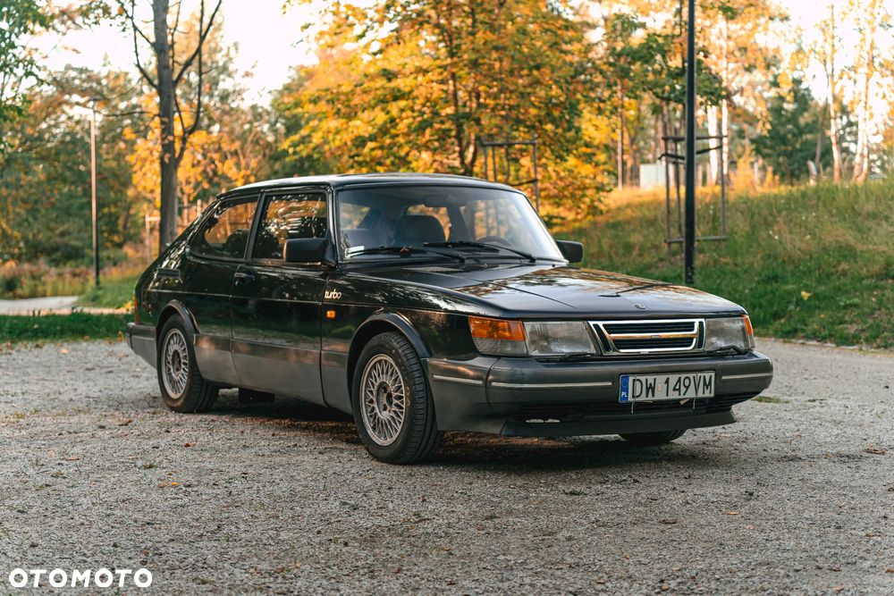Saab 900 - 3