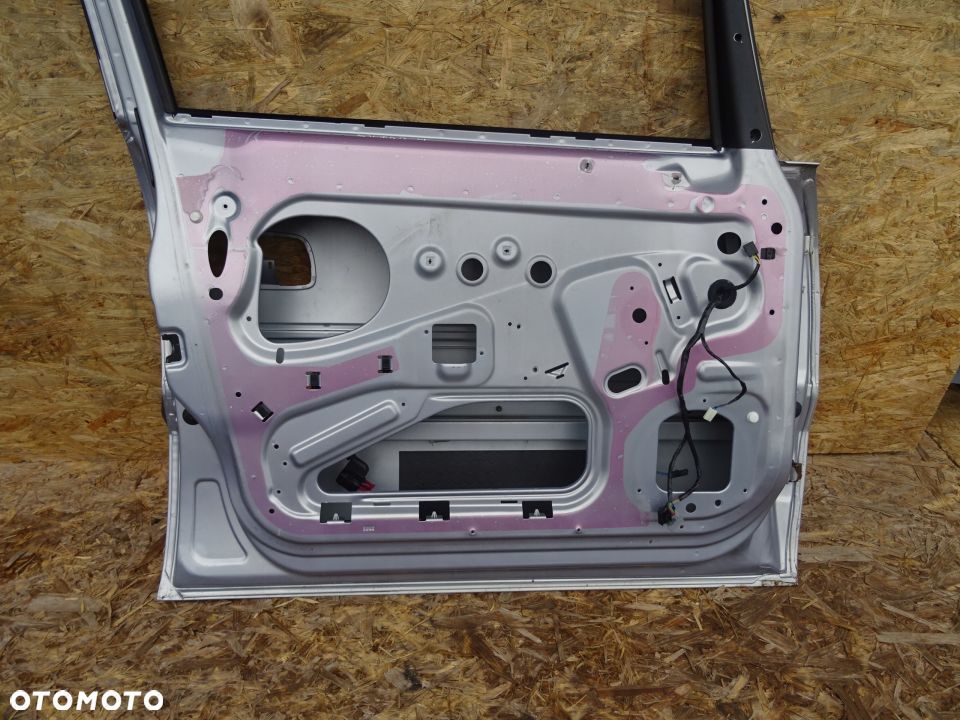 DRZWI LEWY PRZÓD OPEL ZAFIRA A MINIVAN LAK: Z151 - 4