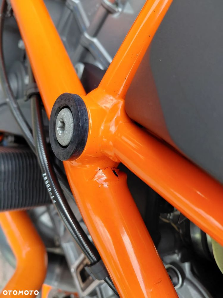KTM Super Duke - 13