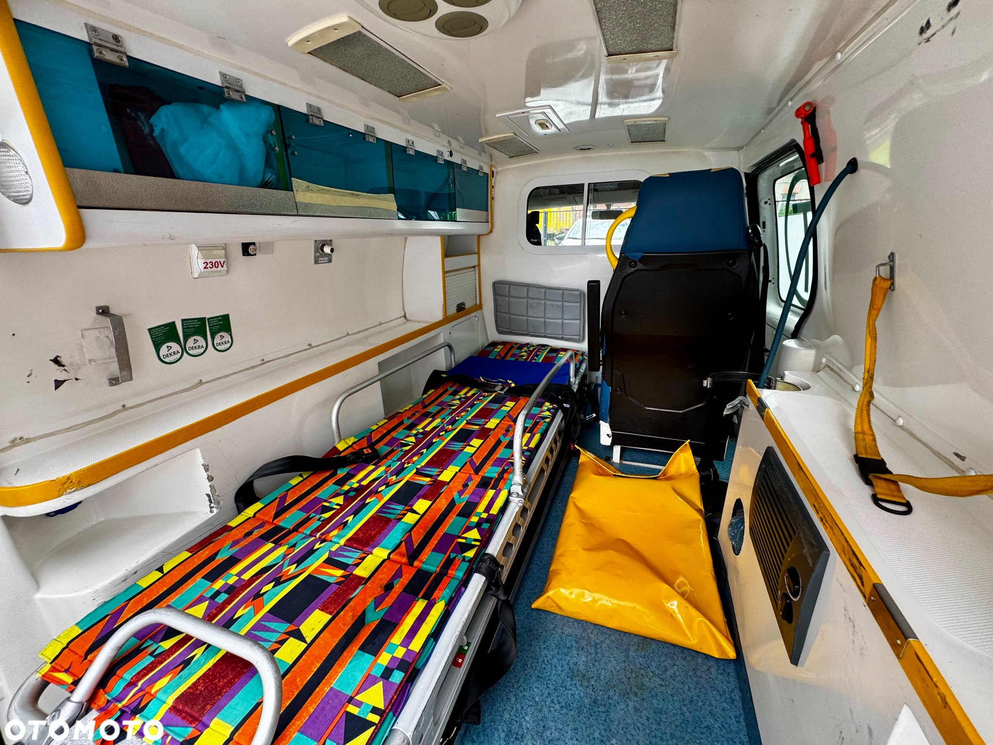 Renault Kangoo II LONG Ambulans Sanitarny Karetka POZ - 9