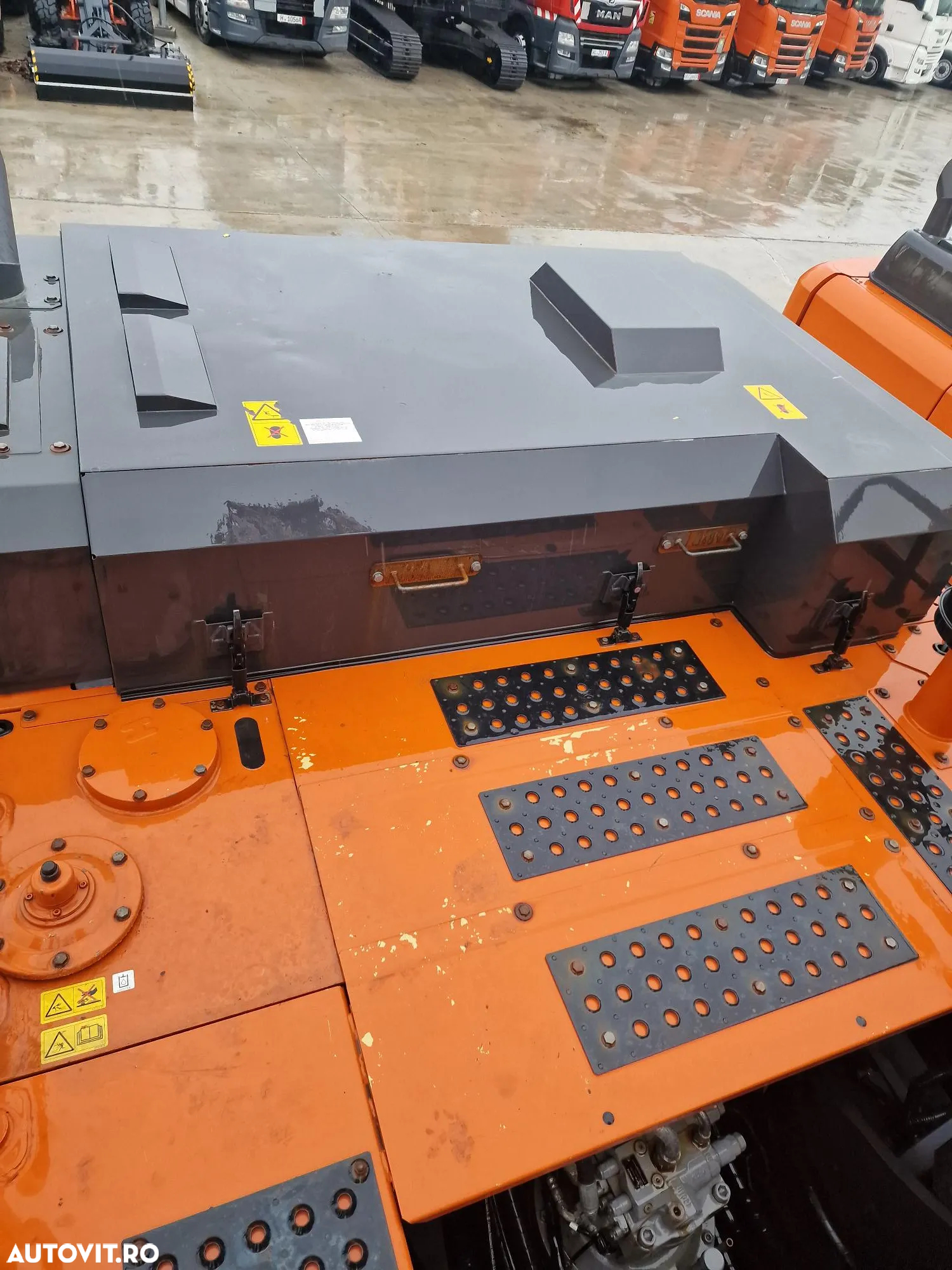 Hitachi ZX350-7, 37t, cupa NOUA 2,2mc, inst picon, a dous inst hidr, 3 pompe HITACHI, posibilitate leasing, STARE CA NOU-PRET DE CRIZA 179.000 EUR+Tva - 30