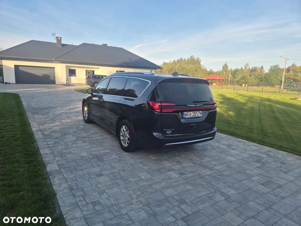 Chrysler Pacifica - 6