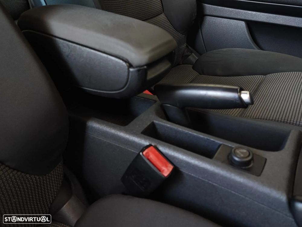 Audi A3 2.0 TDI Ambiente - 29