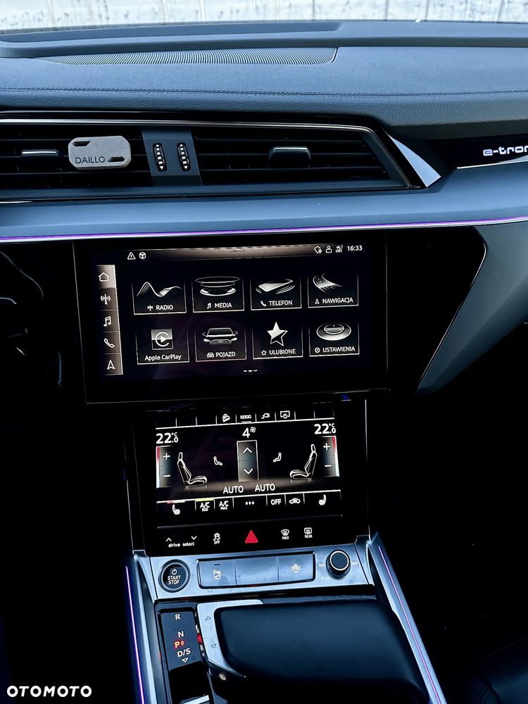 Audi e-tron 55 Quattro S Line - 13