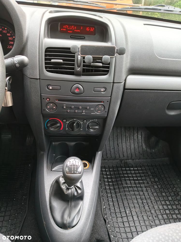 Renault Clio 1.2 Campus - 7