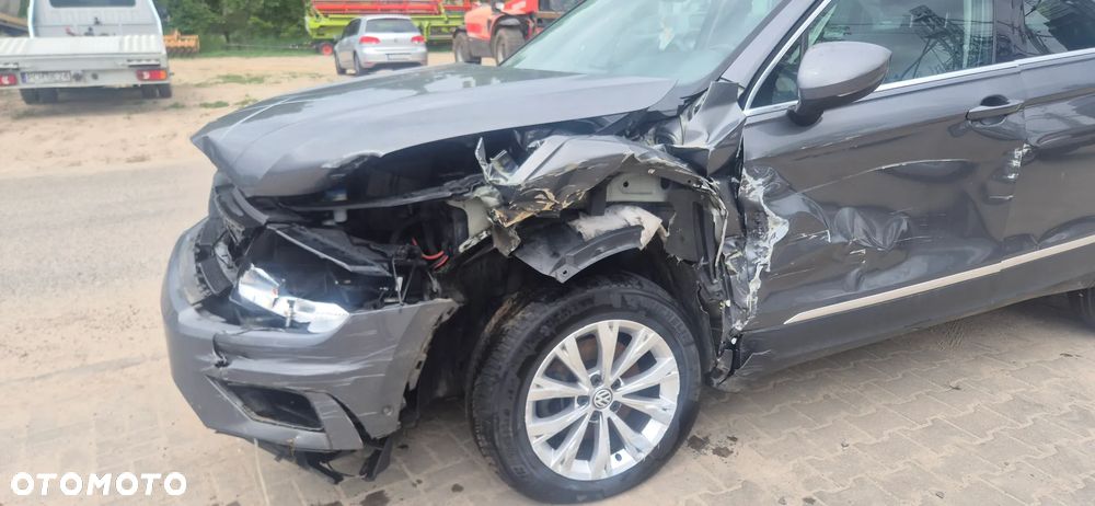 Volkswagen Tiguan - 11