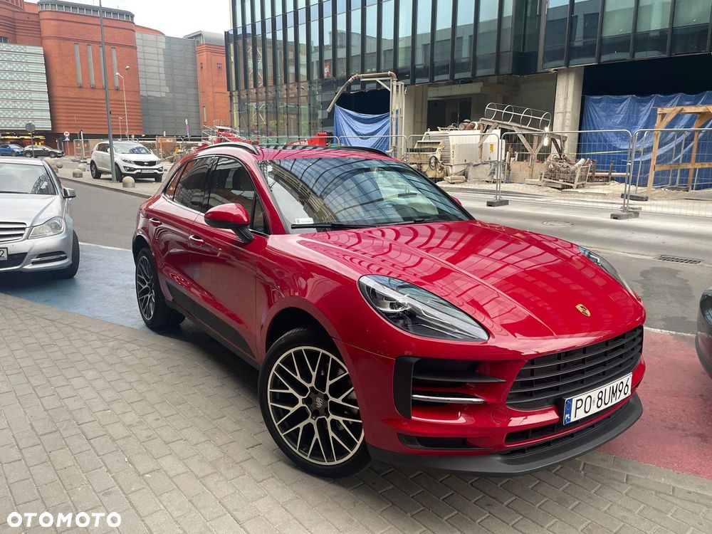 Porsche Macan - 1